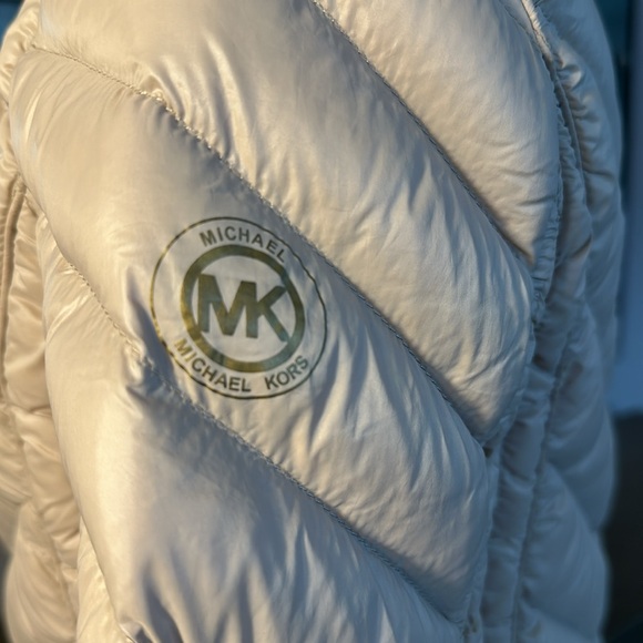 MICHAEL Michael Kors Packable Down Fill Jacket with hood - Picture 8 of 13